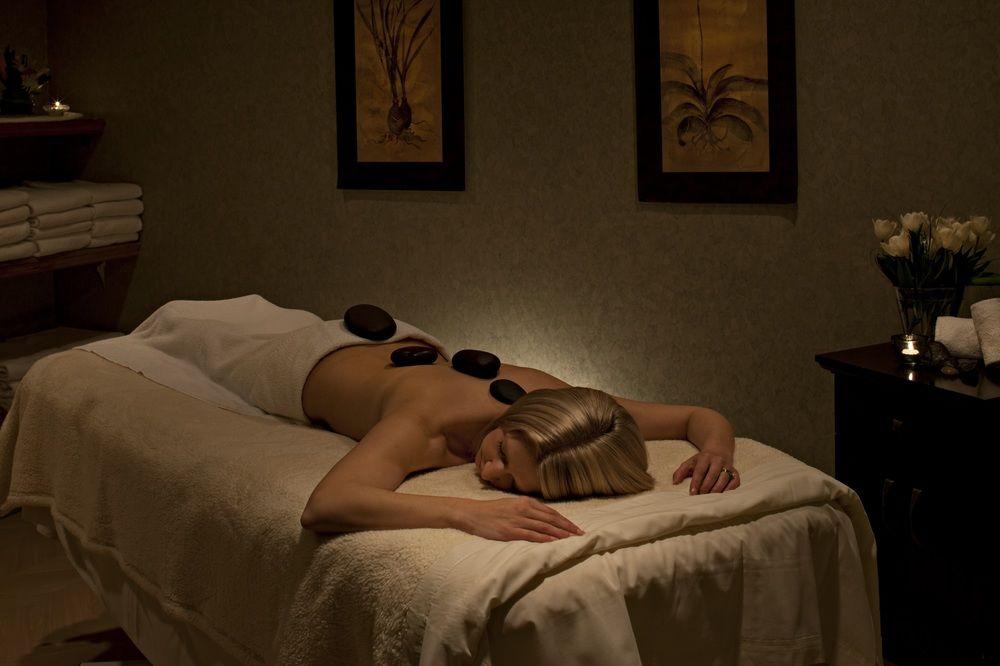 The Royal Kelowna - Bellstar Hotels & Resorts 외부 사진