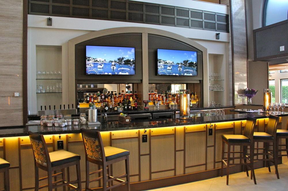 The Royal Kelowna - Bellstar Hotels & Resorts 외부 사진