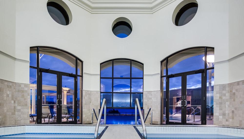The Royal Kelowna - Bellstar Hotels & Resorts 외부 사진