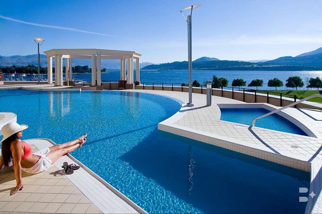 The Royal Kelowna - Bellstar Hotels & Resorts 외부 사진
